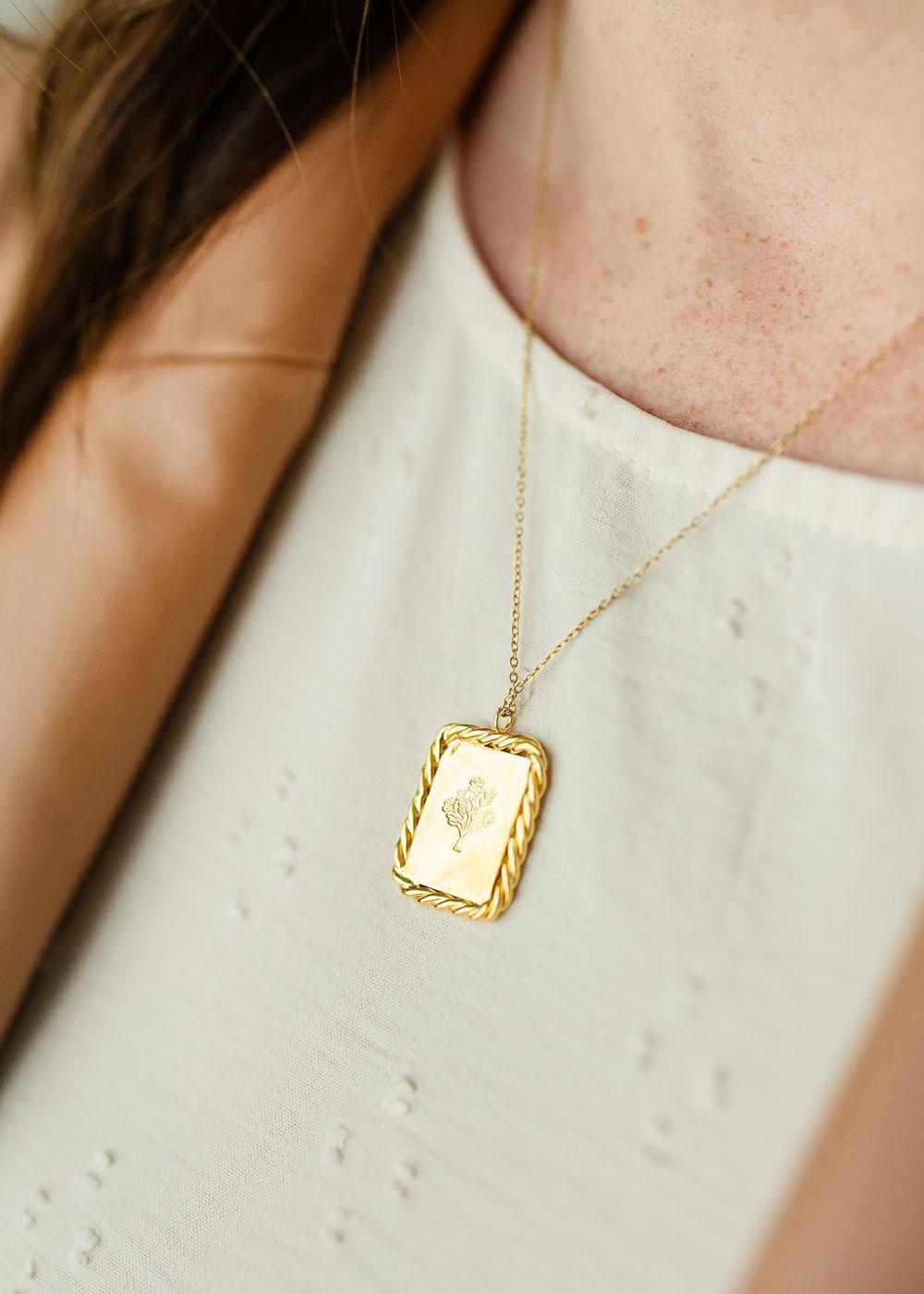 Full Bloom | Gold Rectangle Pendant Necklace